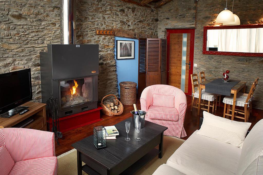 Cal Bou Rural Resort Fontaneda Phòng bức ảnh