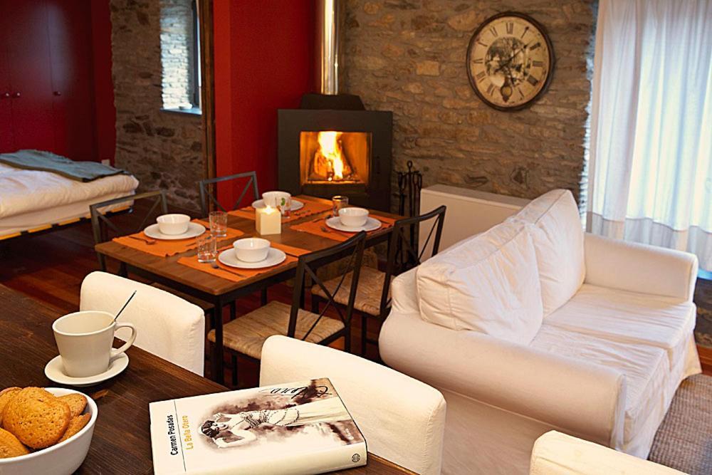 Cal Bou Rural Resort Fontaneda Phòng bức ảnh
